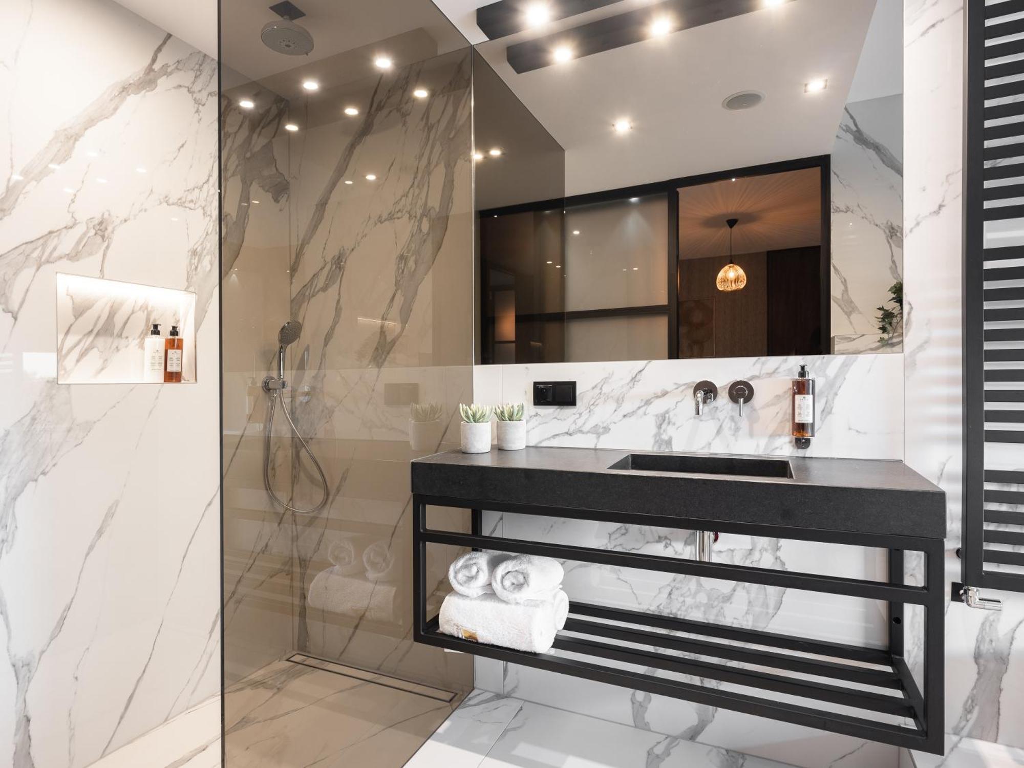 شقة Art Penthouse With Jacuzzi - Krakow Center المظهر الخارجي الصورة