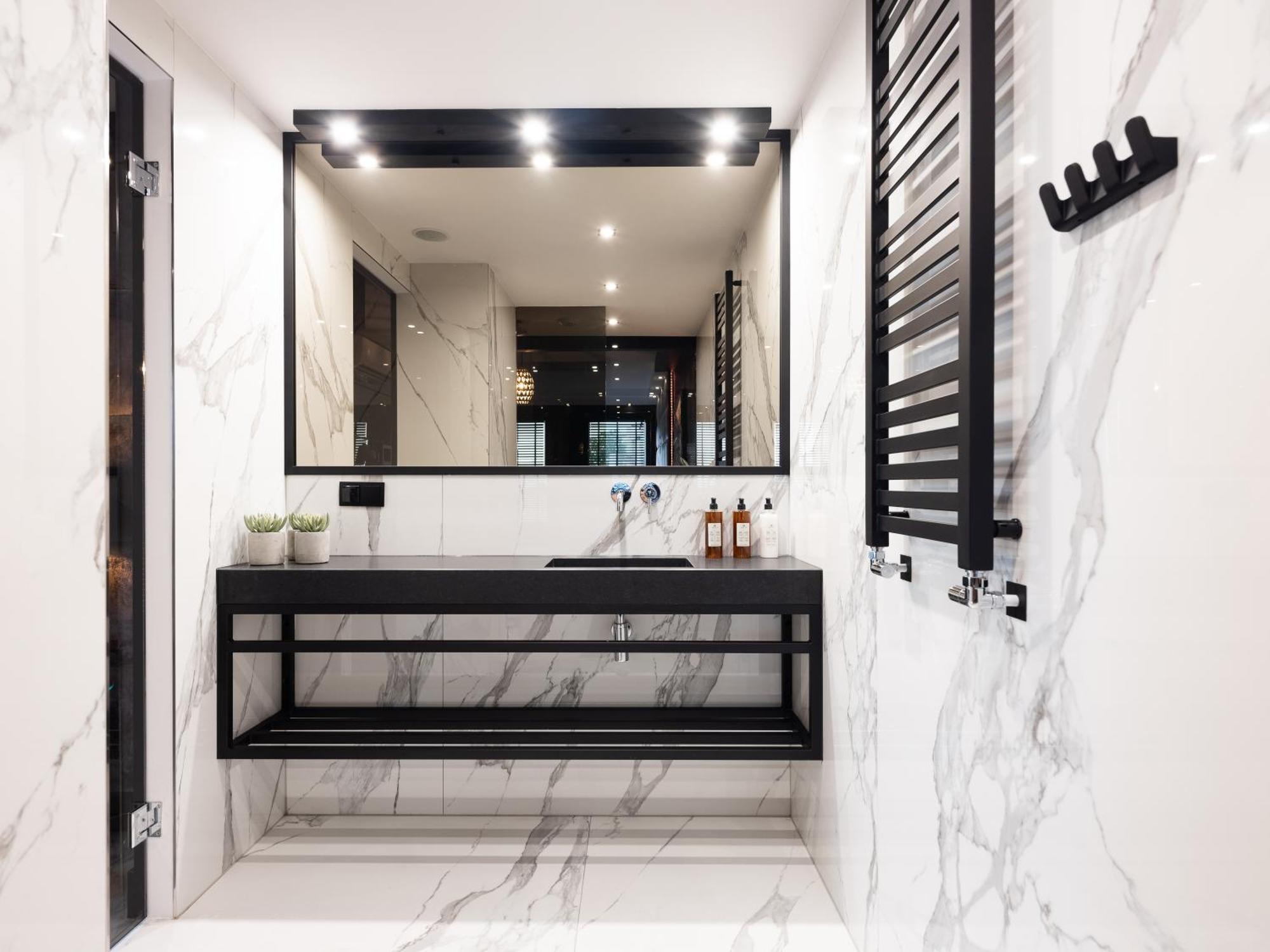 شقة Art Penthouse With Jacuzzi - Krakow Center المظهر الخارجي الصورة