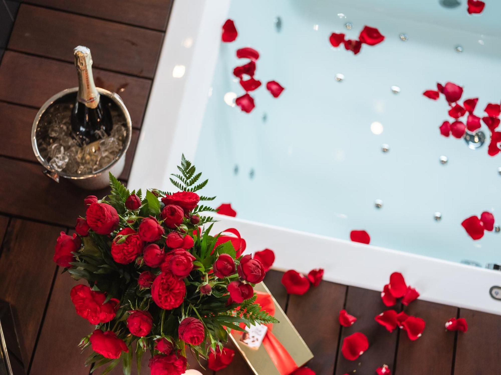 شقة Art Penthouse With Jacuzzi - Krakow Center المظهر الخارجي الصورة