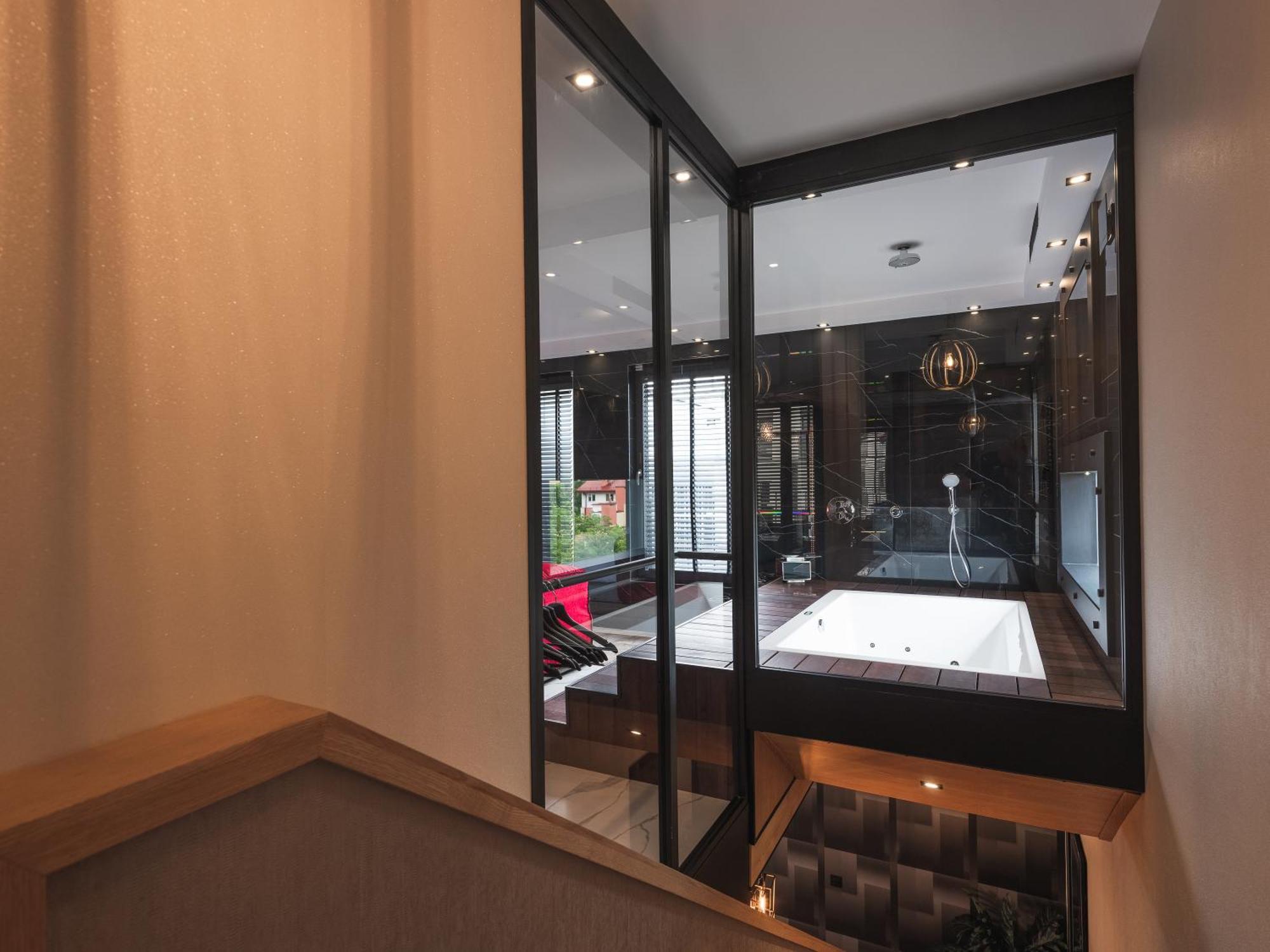 شقة Art Penthouse With Jacuzzi - Krakow Center الغرفة الصورة
